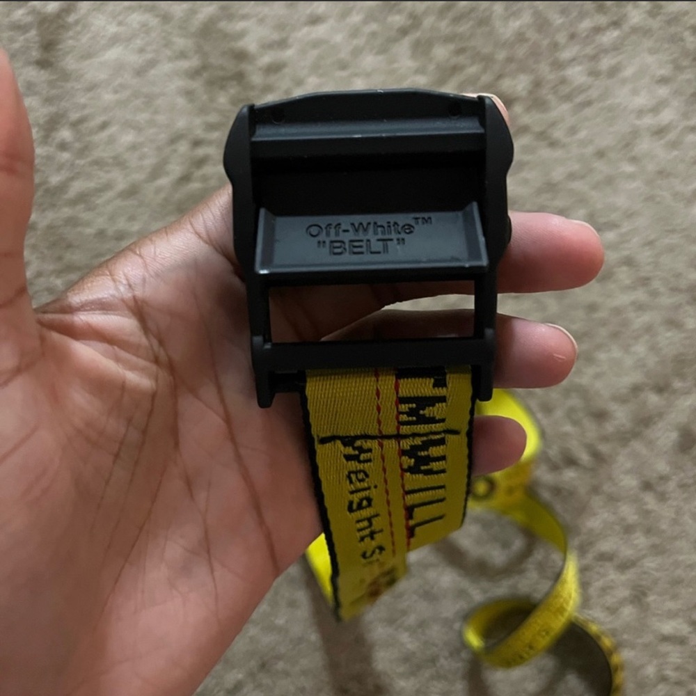 Off-White industrial belt